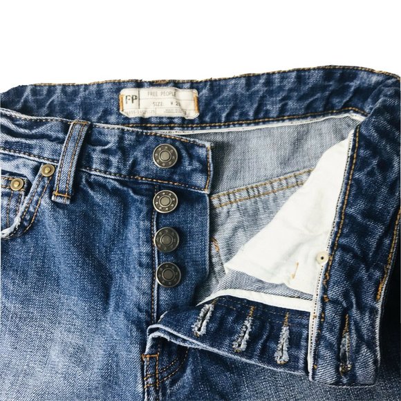 Free People BUTTON FLY High Rise Jean Shorts - Picture 5 of 6